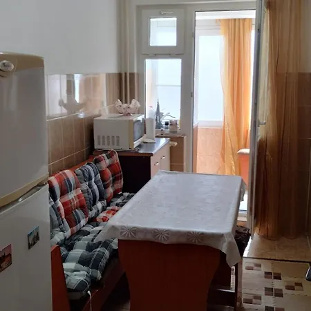 Garsoniera Dana 45m2 * Mangalia